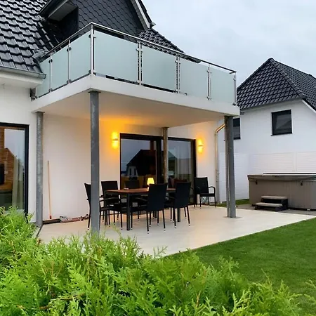 Casa de Férias Haus Seeblick Modern Retreat *